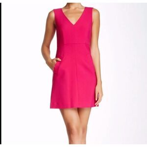Diane‎ Von Furstenberg Halle Hot Pink Dress Size 4 V-neck Sleeveless Barbiecore